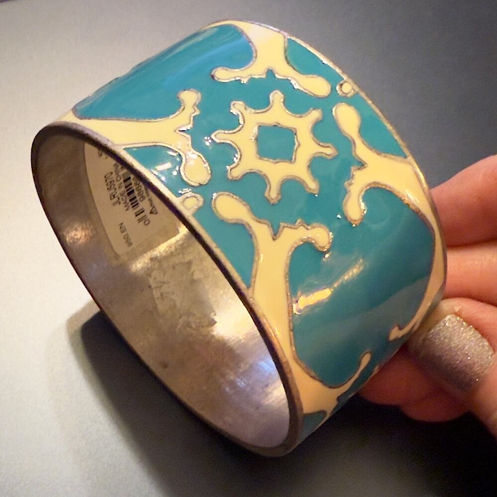 Lucky Brand Blue & Cream Enamel Metal Bangle Bracelet (NWT)